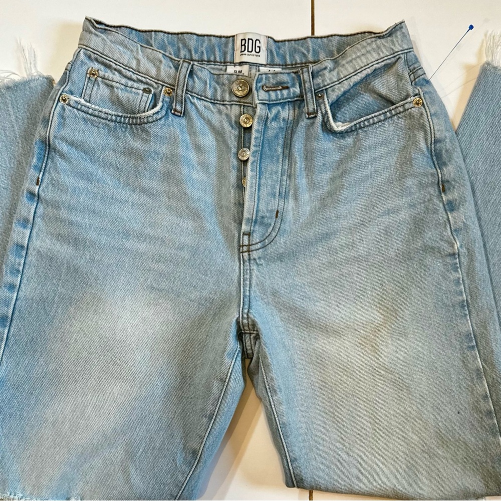 BDG by Urban Outfitters Light Blue Button-Fly Distressed Denim Jeans. NWOT.